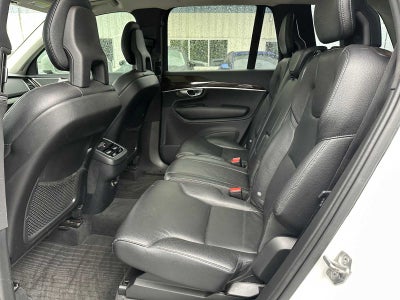 2017 Volvo XC90 Momentum