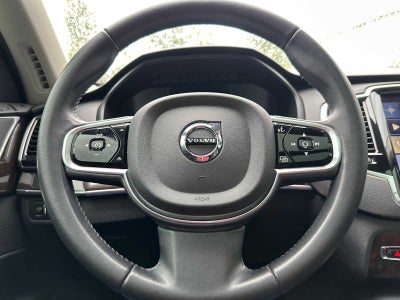 2017 Volvo XC90 Momentum
