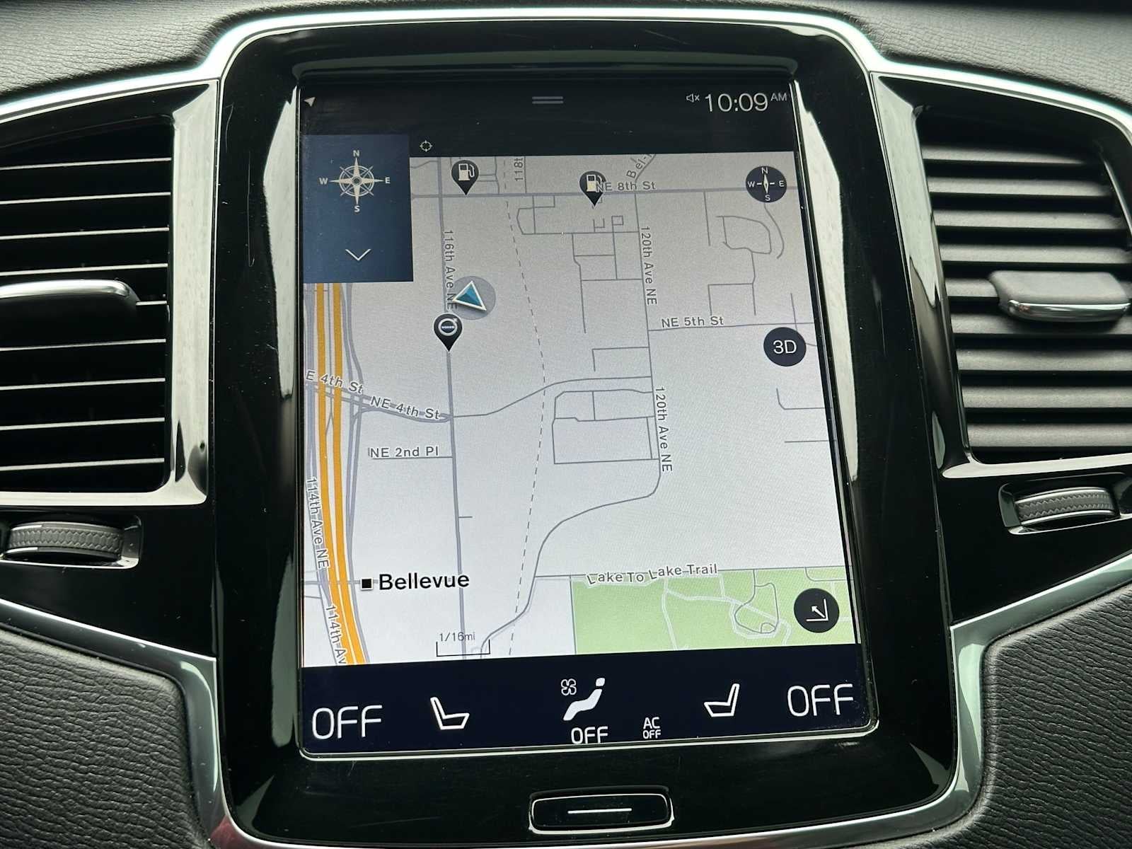 2017 Volvo XC90 Momentum