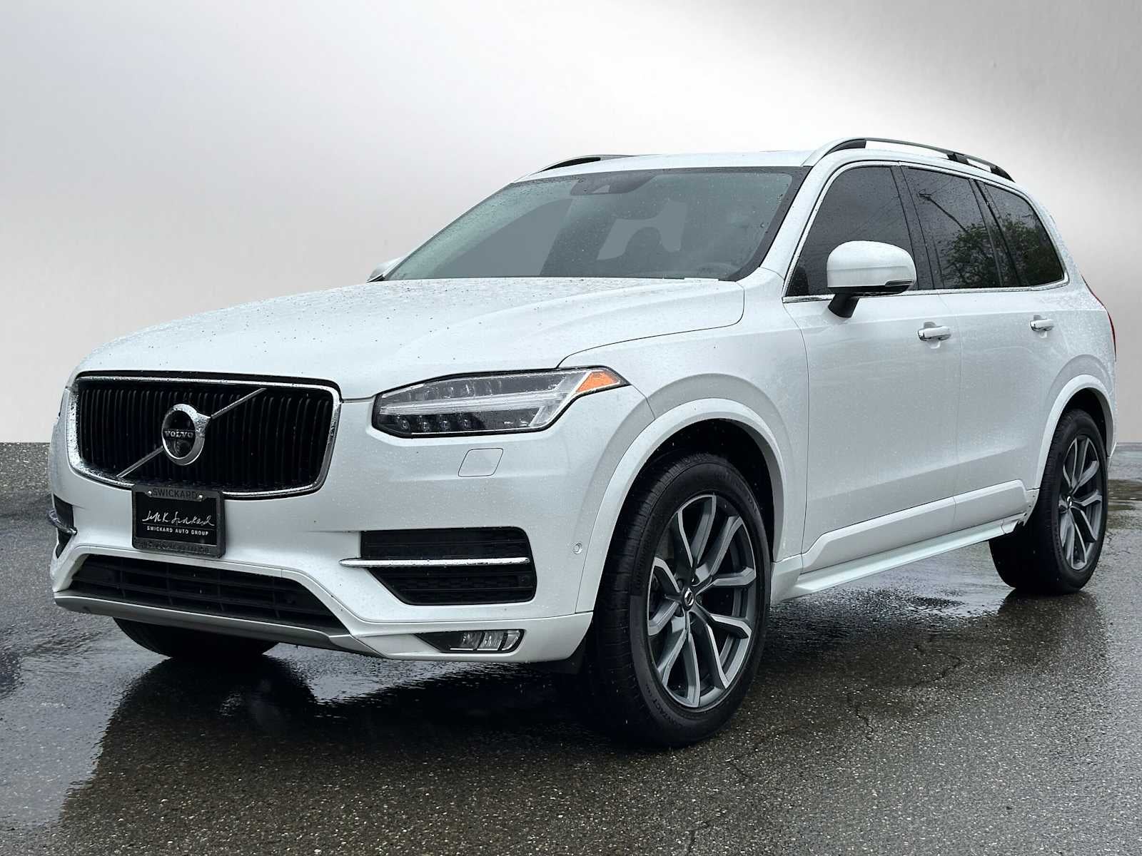 2017 Volvo XC90 Momentum