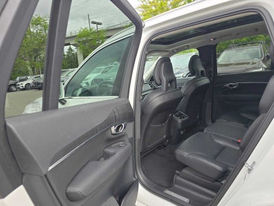 2020 Volvo XC90 Momentum