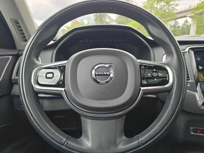 2020 Volvo XC90 Momentum