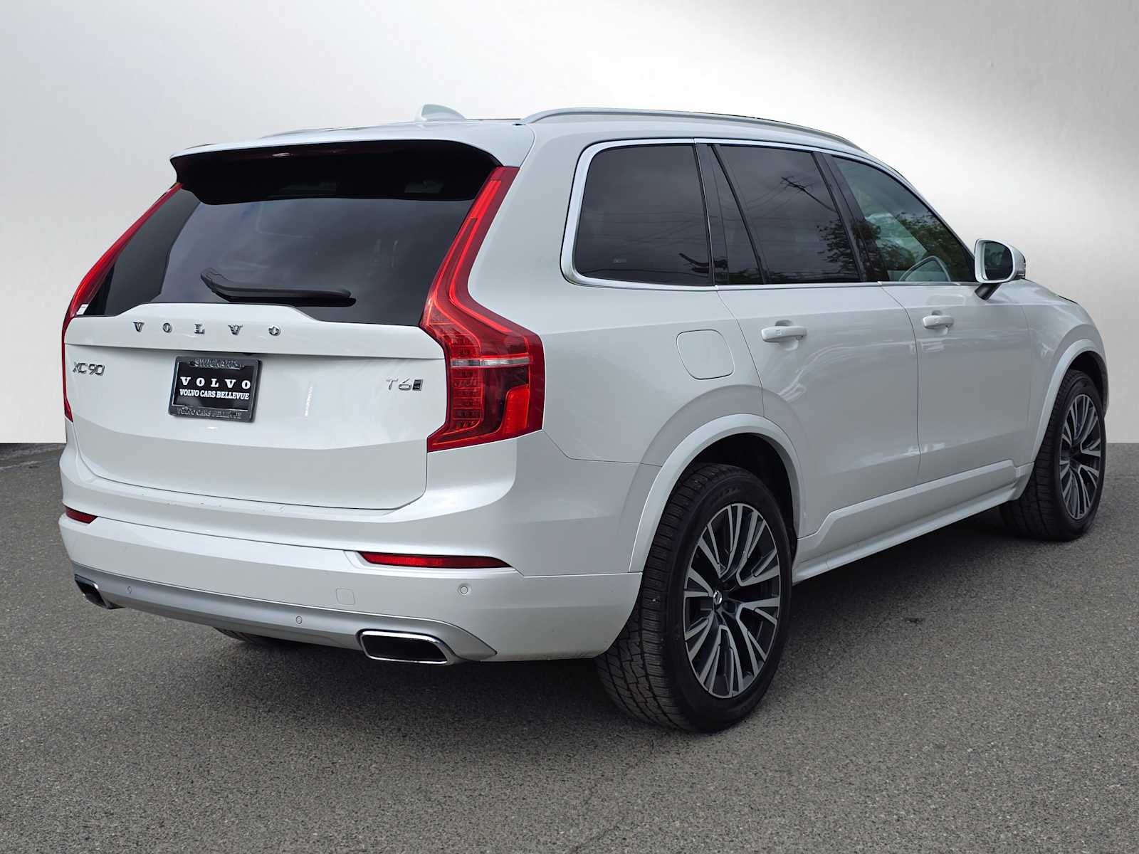 2020 Volvo XC90 Momentum