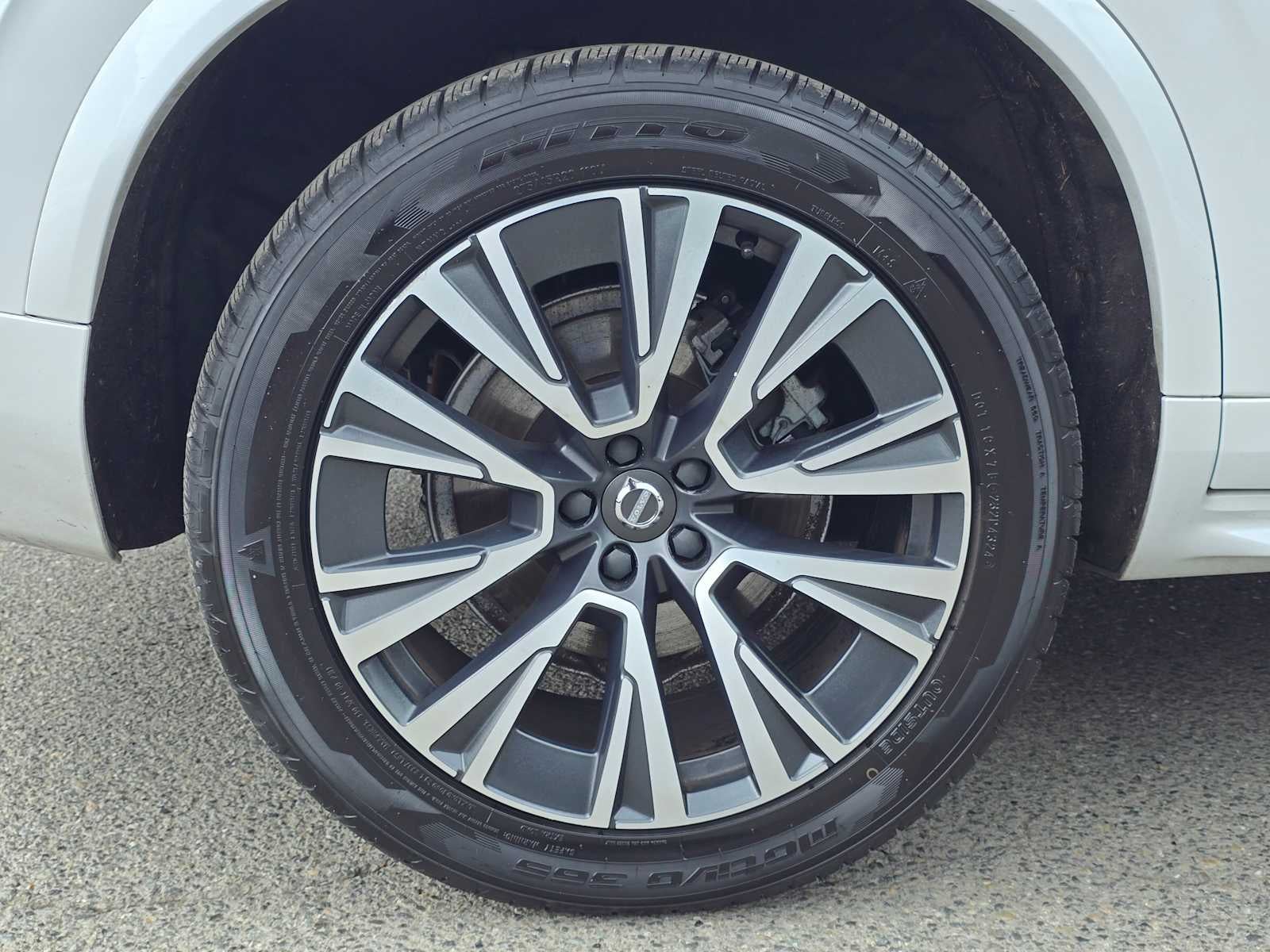 2020 Volvo XC90 Momentum