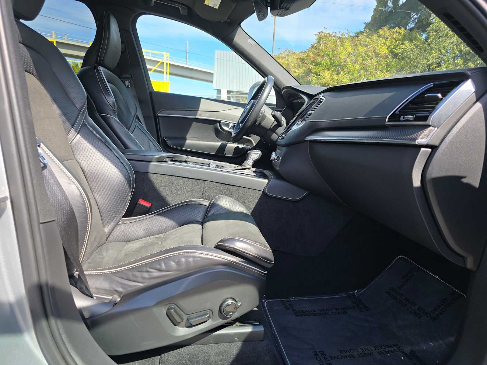 2019 Volvo XC90 R-Design