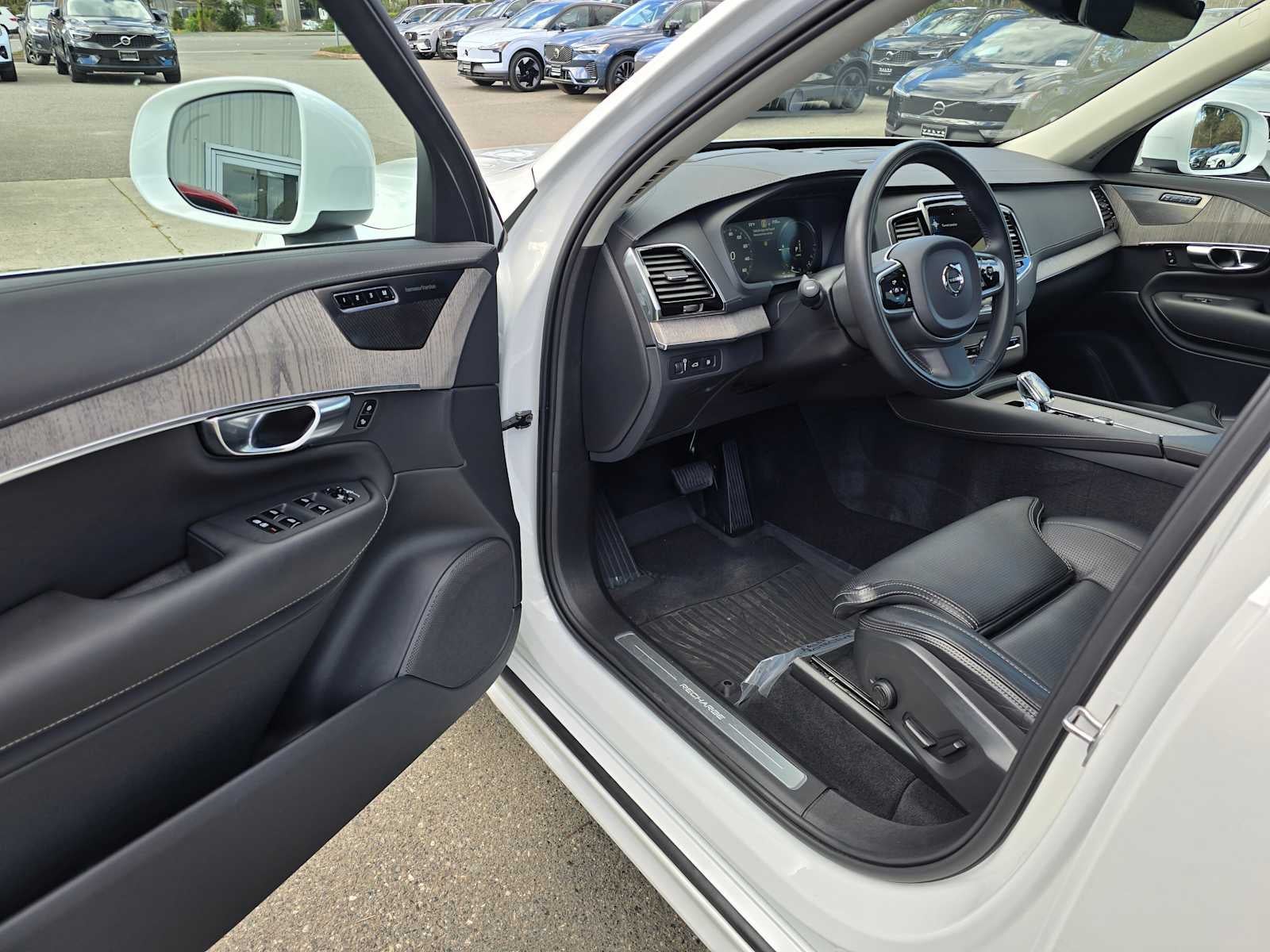 2022 Volvo XC90 Recharge Plug-In Hybrid Inscription