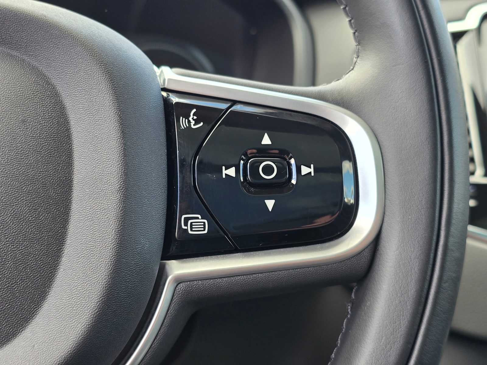 2022 Volvo XC90 Recharge Plug-In Hybrid Inscription