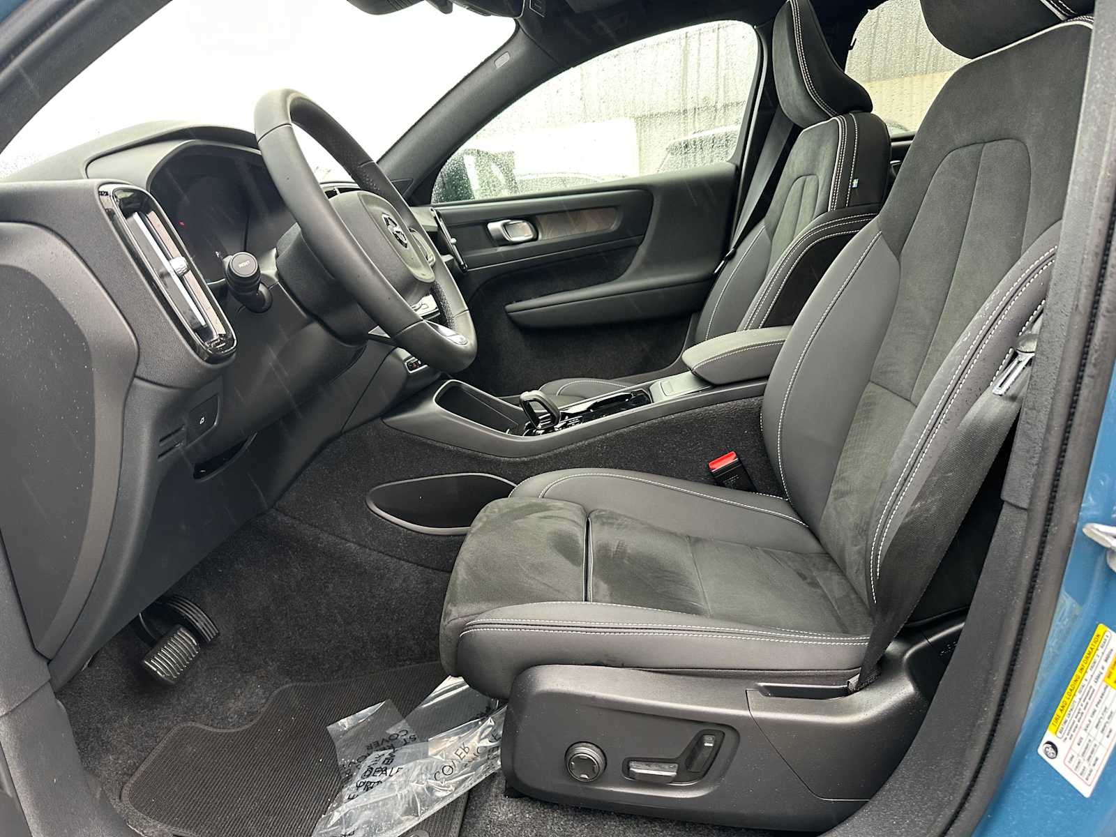 2023 Volvo C40 Recharge Pure Electric Plus