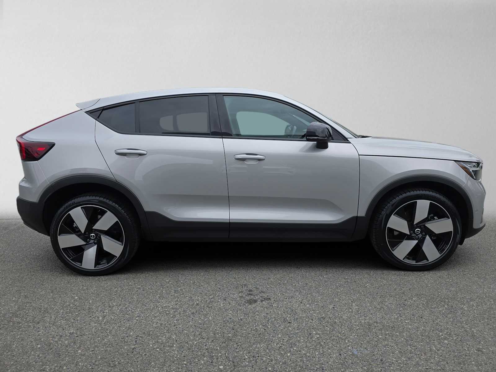 2023 Volvo C40 Recharge Pure Electric Plus