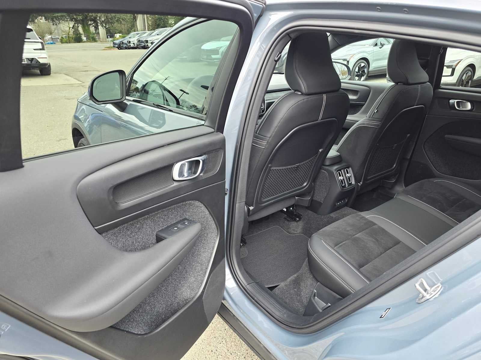 2023 Volvo C40 Recharge Pure Electric Plus