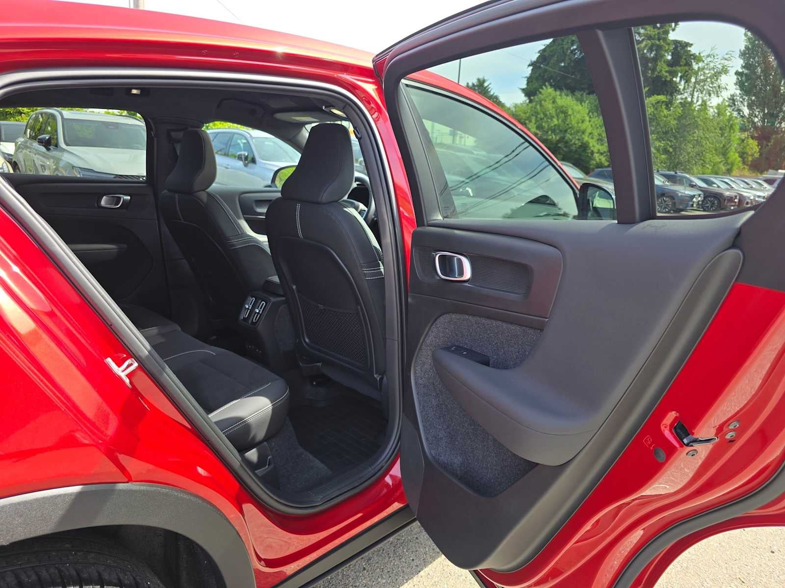 2023 Volvo C40 Recharge Pure Electric Plus