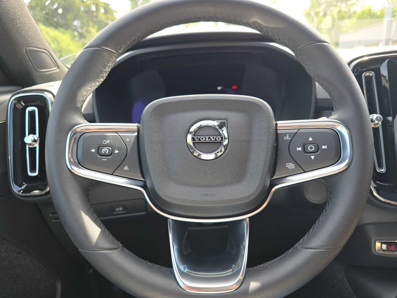 2023 Volvo C40 Recharge Pure Electric Plus