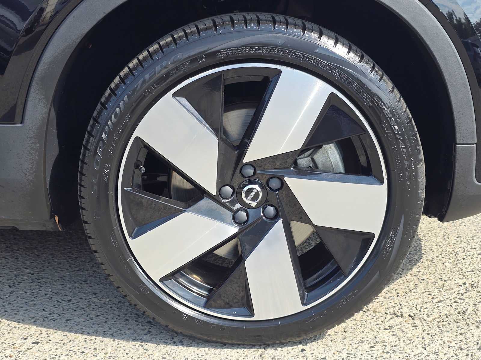 2023 Volvo C40 Recharge Pure Electric Plus