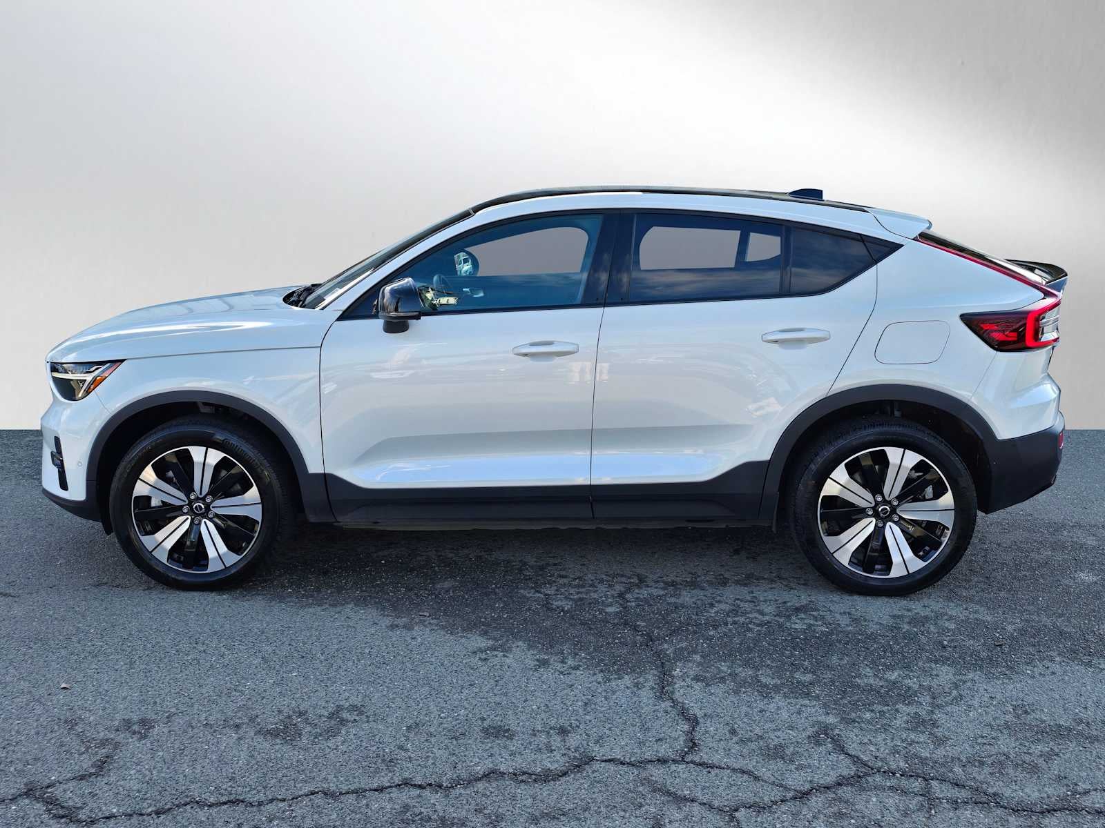 2023 Volvo C40 Recharge Pure Electric Plus