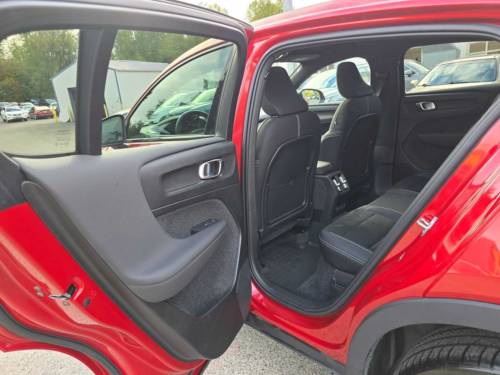 2023 Volvo C40 Recharge Pure Electric Plus