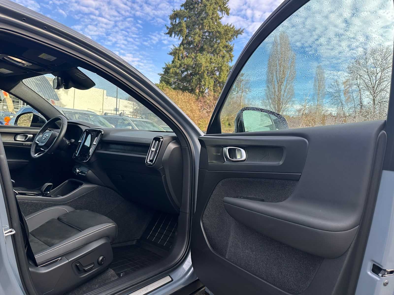 2023 Volvo C40 Recharge Pure Electric Ultimate