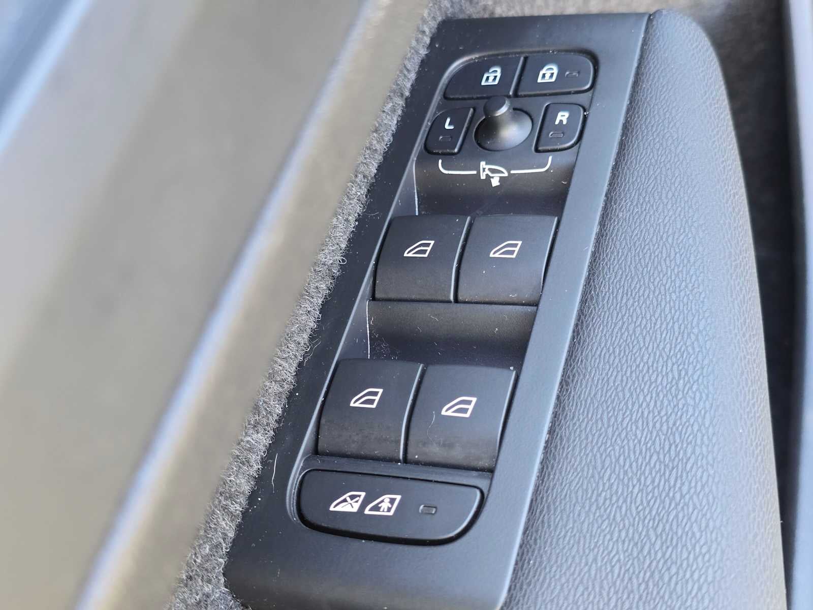 2023 Volvo C40 Recharge Pure Electric Ultimate