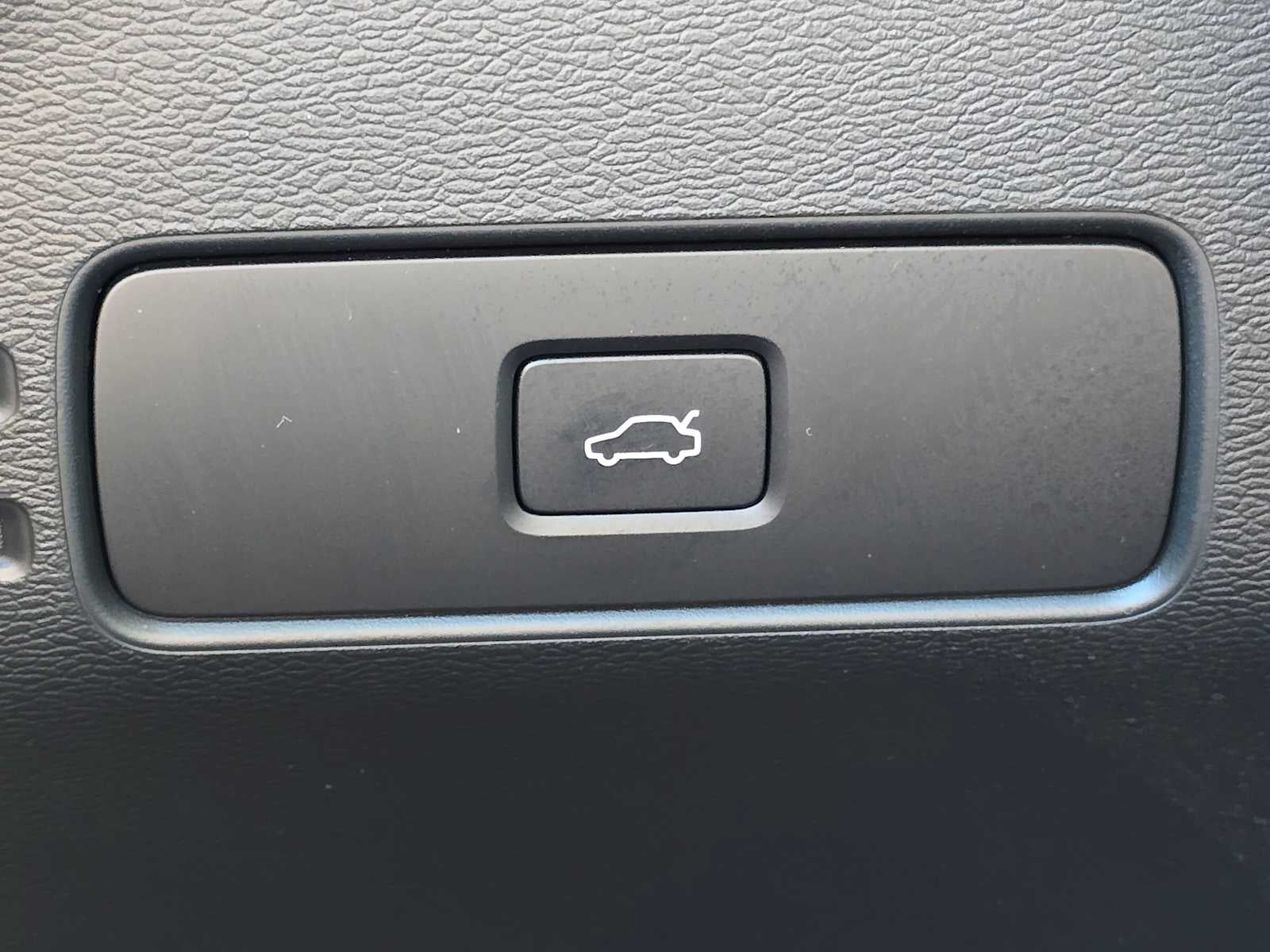 2023 Volvo C40 Recharge Pure Electric Ultimate
