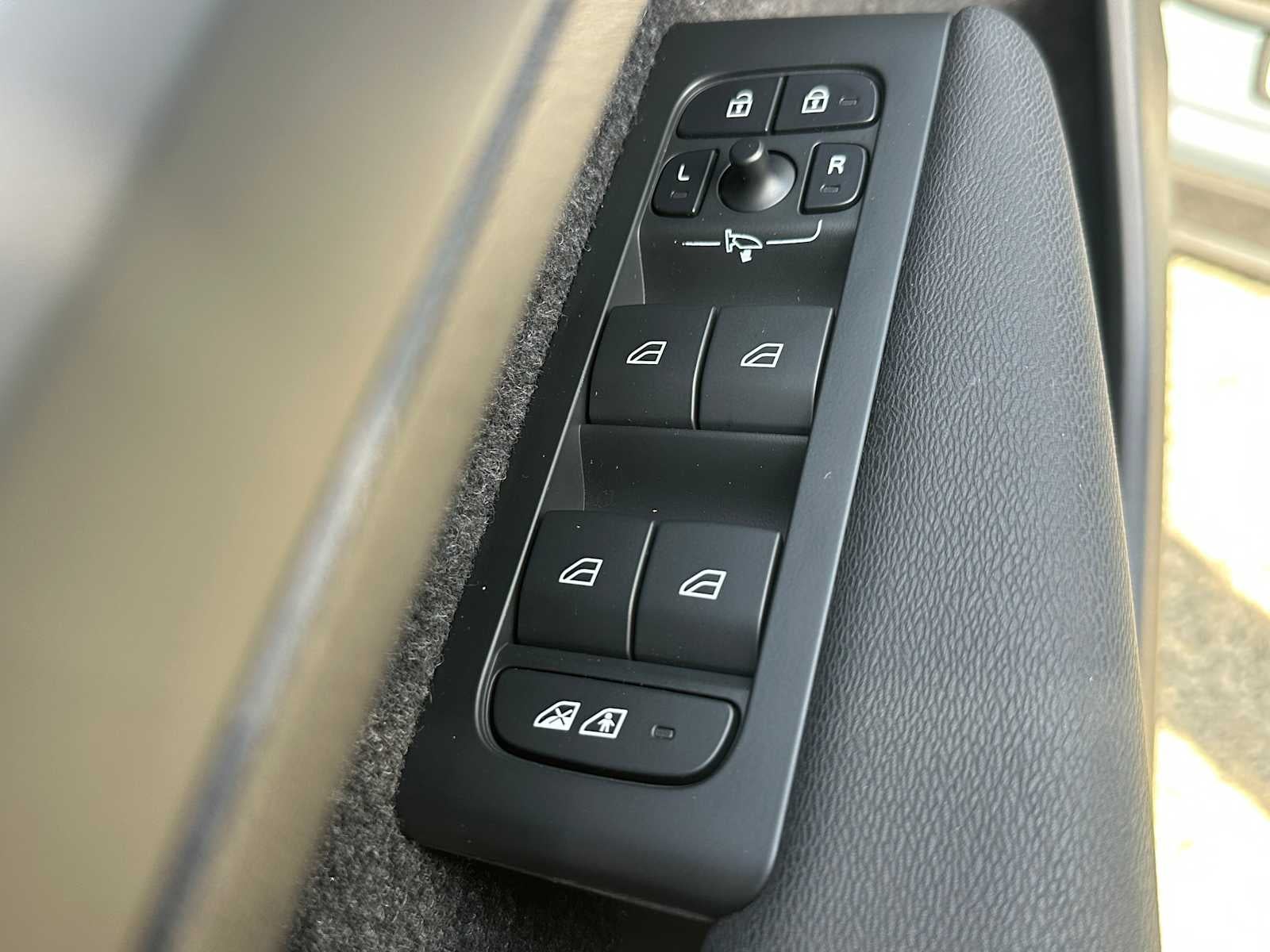 2023 Volvo C40 Recharge Pure Electric Ultimate