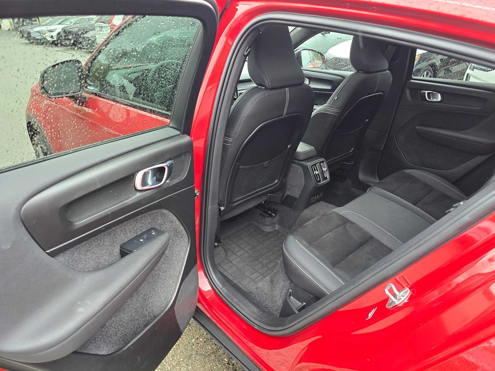 2023 Volvo C40 Recharge Pure Electric Ultimate