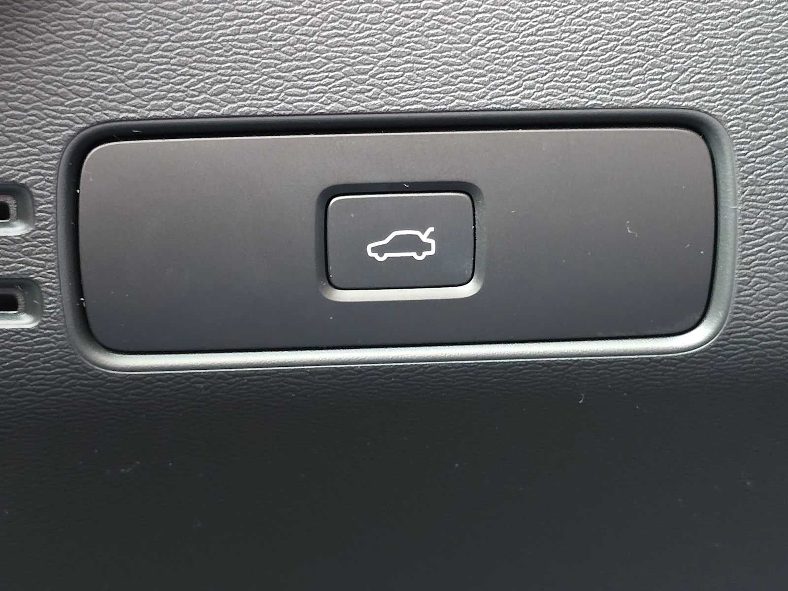 2023 Volvo C40 Recharge Pure Electric Ultimate
