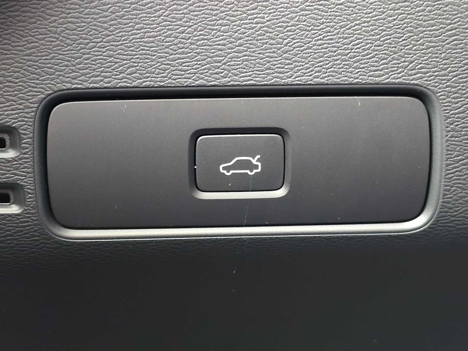 2023 Volvo C40 Recharge Pure Electric Ultimate