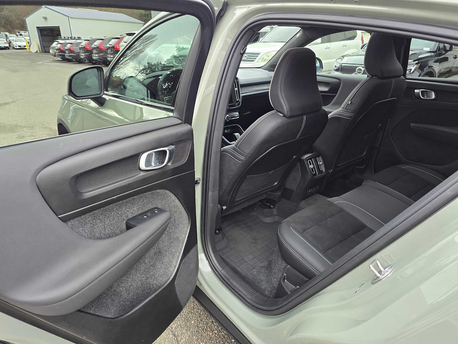 2023 Volvo C40 Recharge Pure Electric Ultimate