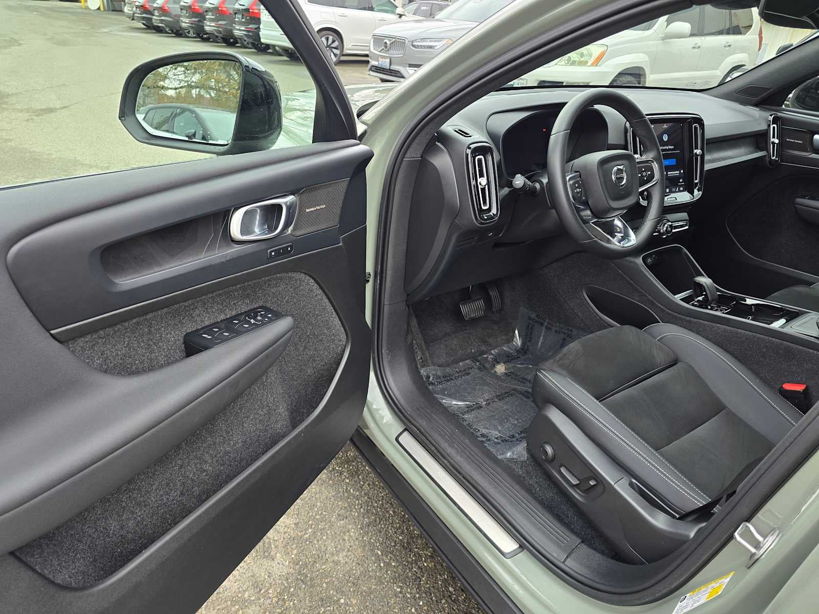 2023 Volvo C40 Recharge Pure Electric Ultimate