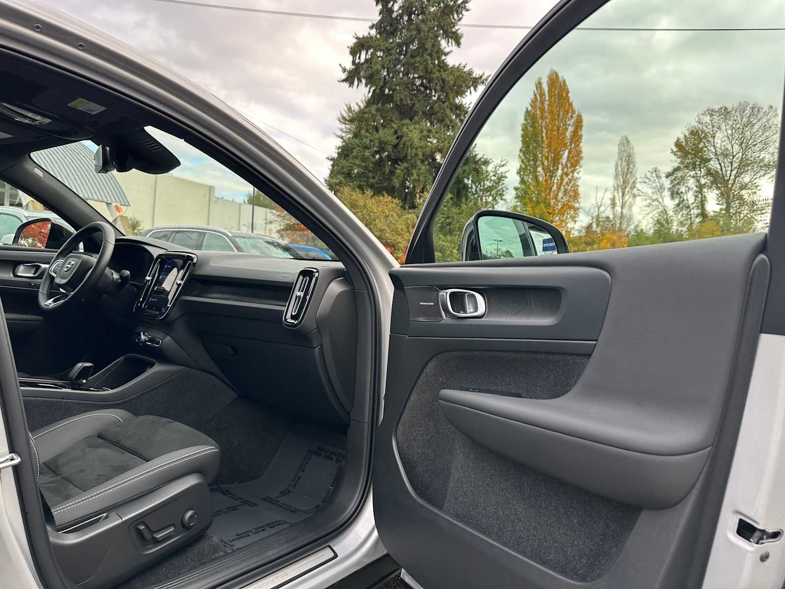 2023 Volvo C40 Recharge Pure Electric Ultimate