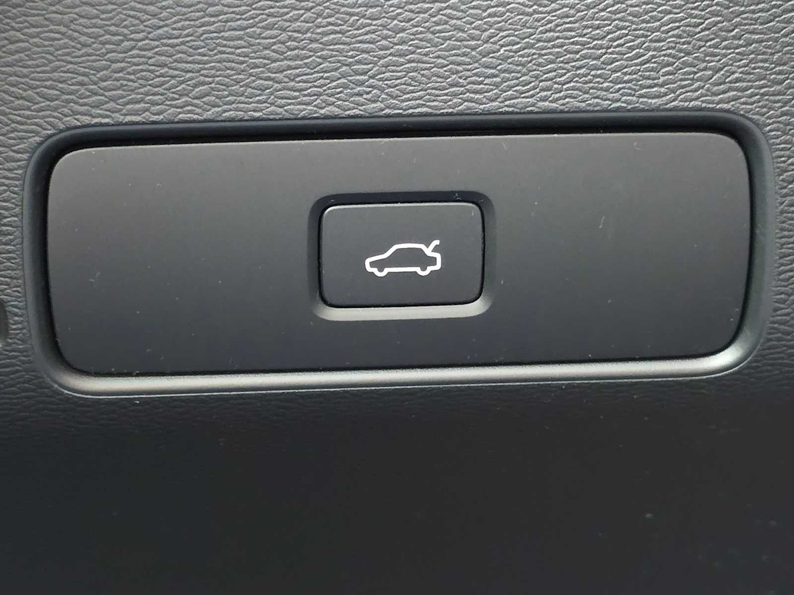 2023 Volvo C40 Recharge Pure Electric Ultimate