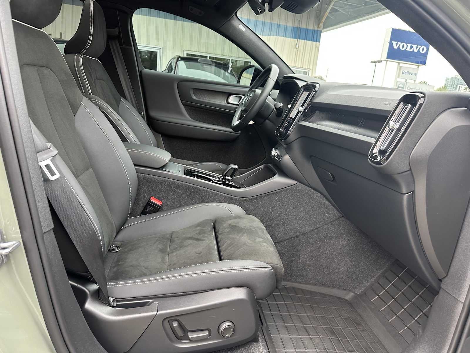 2023 Volvo C40 Recharge Pure Electric Ultimate