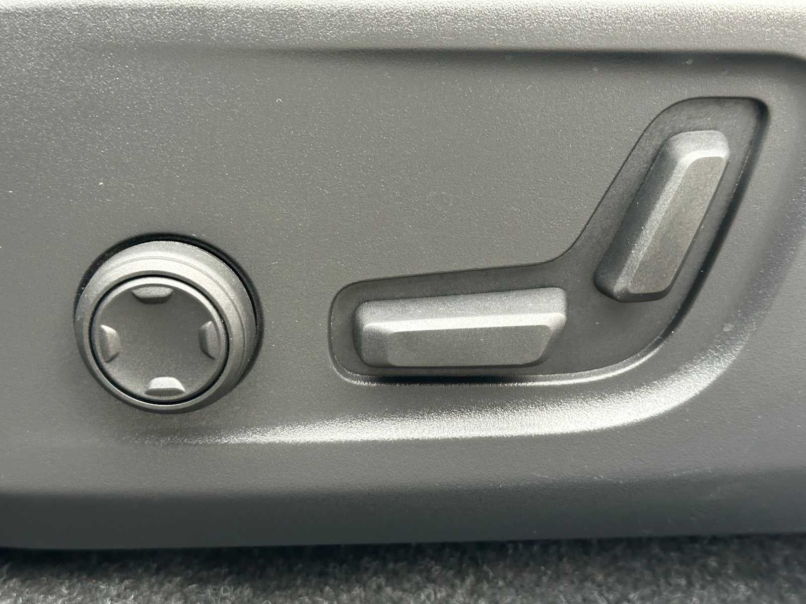 2023 Volvo C40 Recharge Pure Electric Ultimate