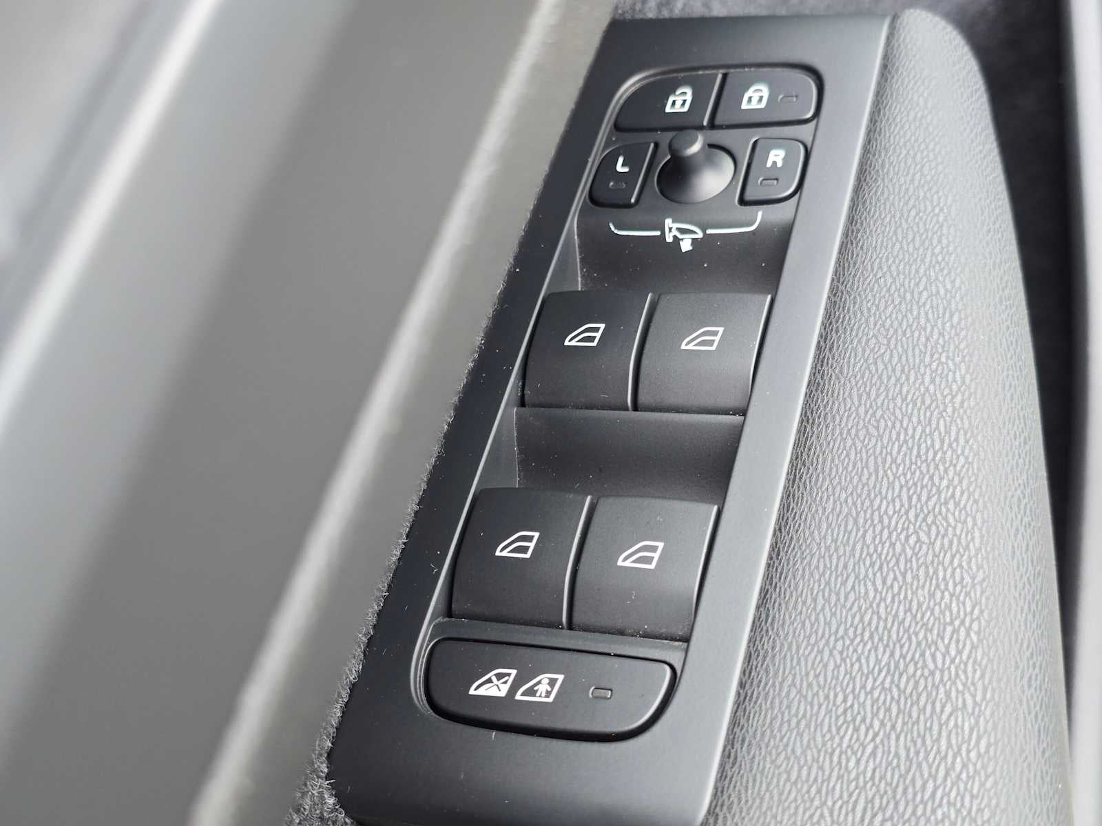 2023 Volvo C40 Recharge Pure Electric Ultimate