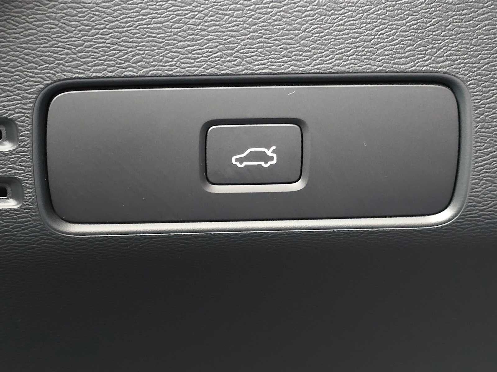 2023 Volvo C40 Recharge Pure Electric Ultimate
