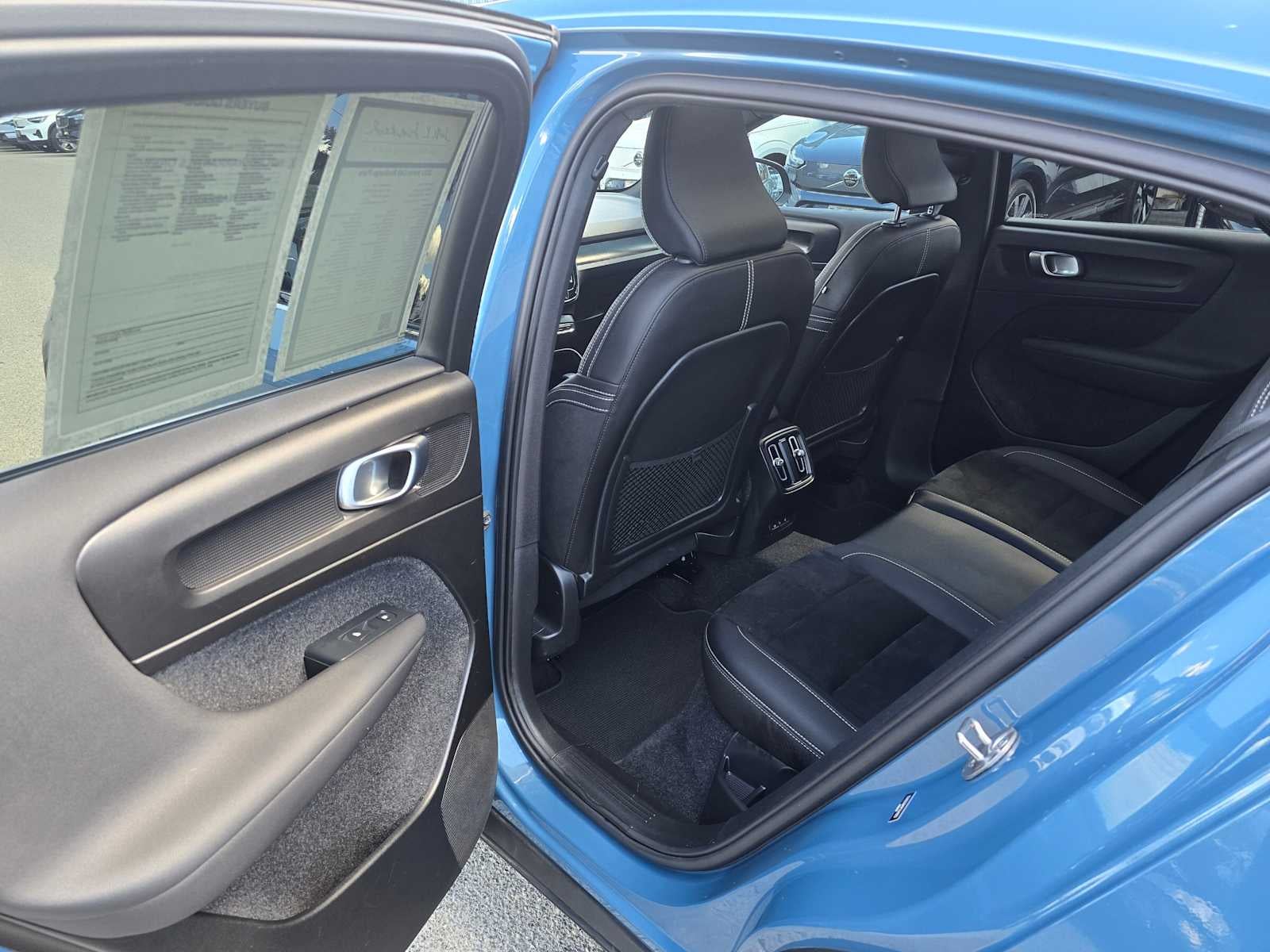 2023 Volvo C40 Recharge Pure Electric Ultimate