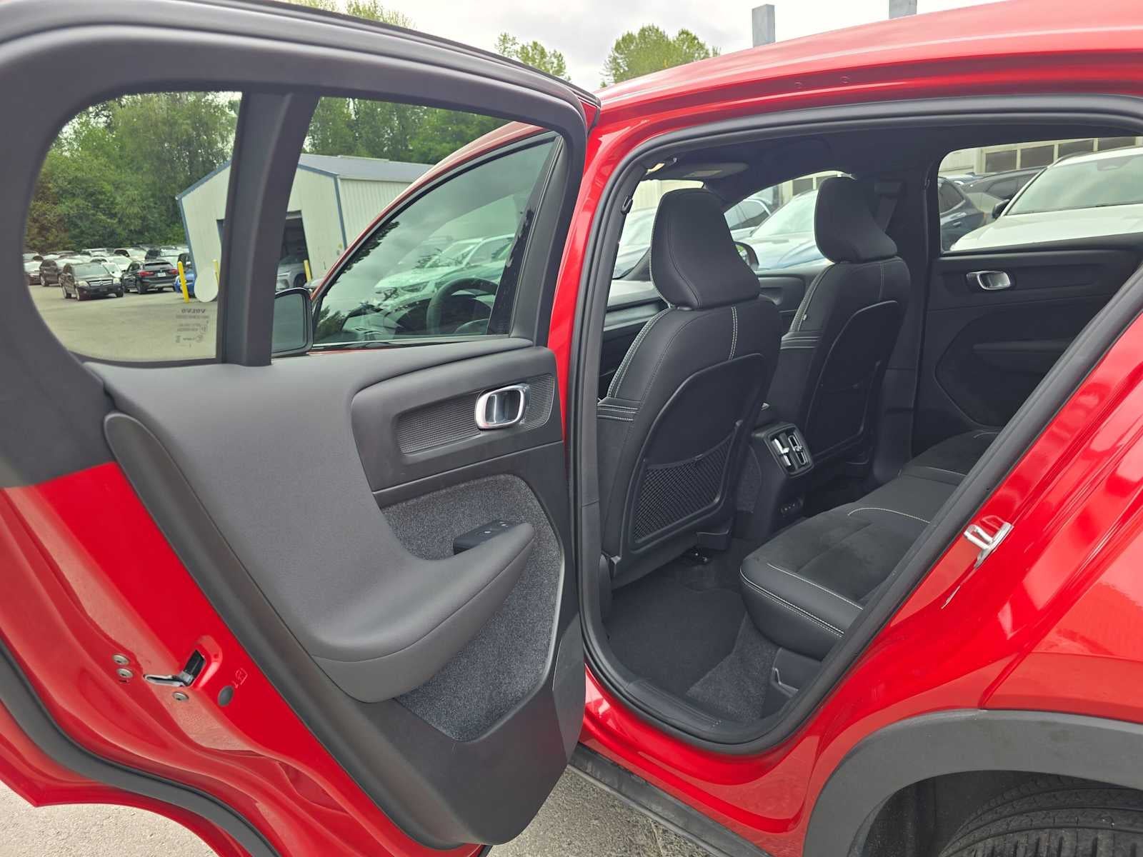 2023 Volvo C40 Recharge Pure Electric Ultimate
