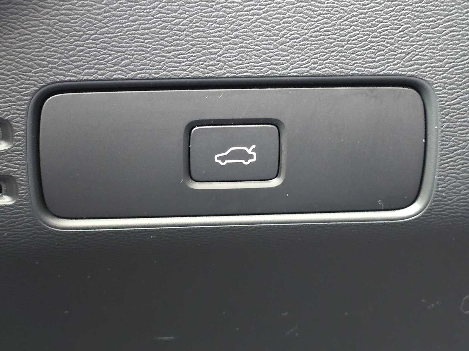 2023 Volvo C40 Recharge Pure Electric Ultimate