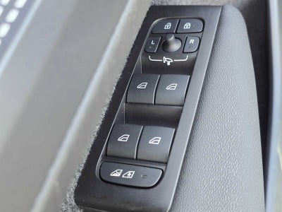 2022 Volvo XC40 Recharge Pure Electric Twin Ultimate
