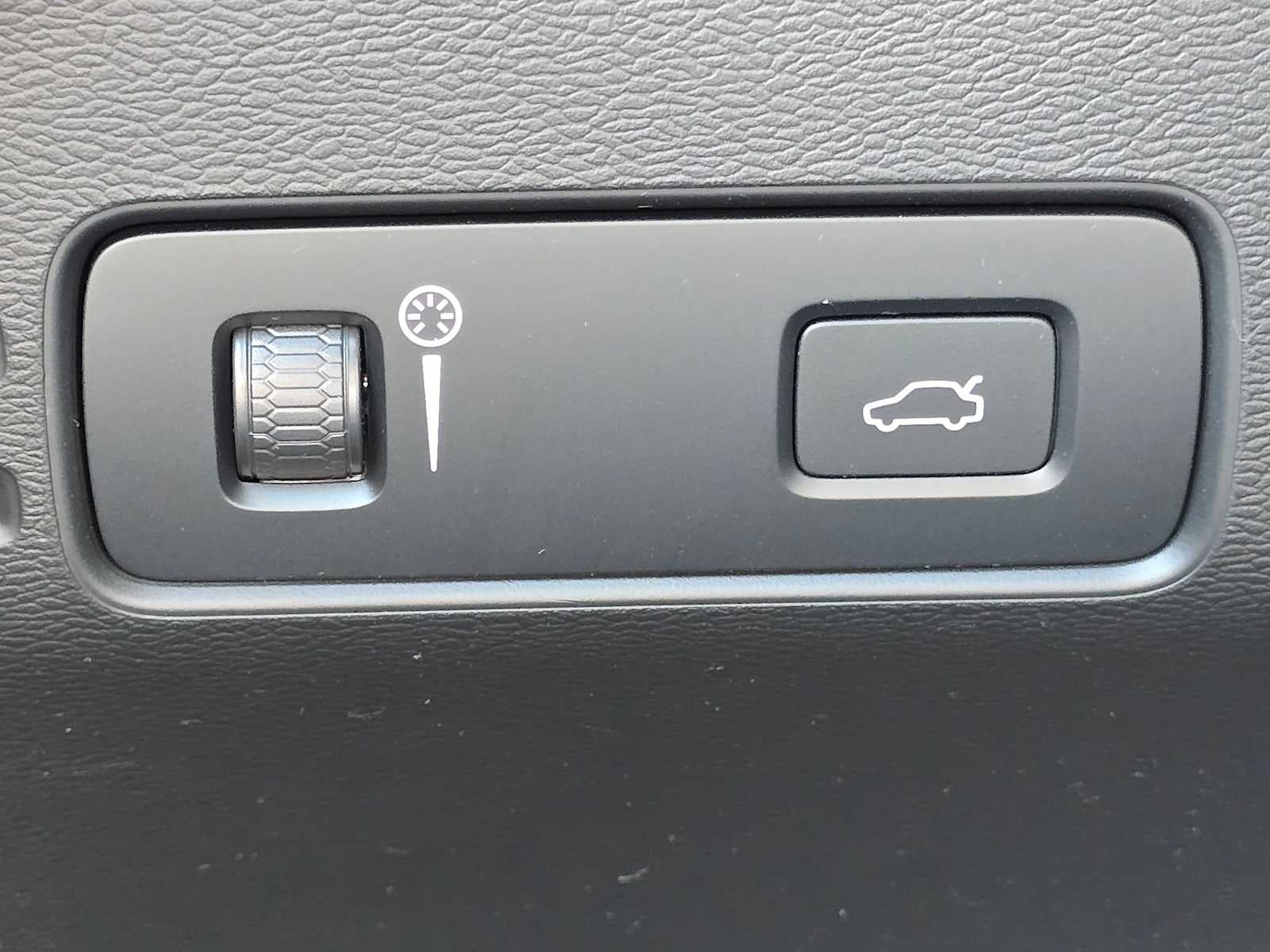 2022 Volvo XC40 Recharge Pure Electric Twin Ultimate