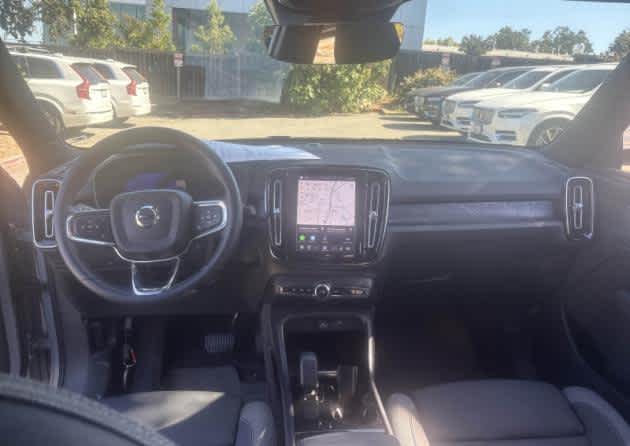 2023 Volvo XC40 Recharge Pure Electric Core