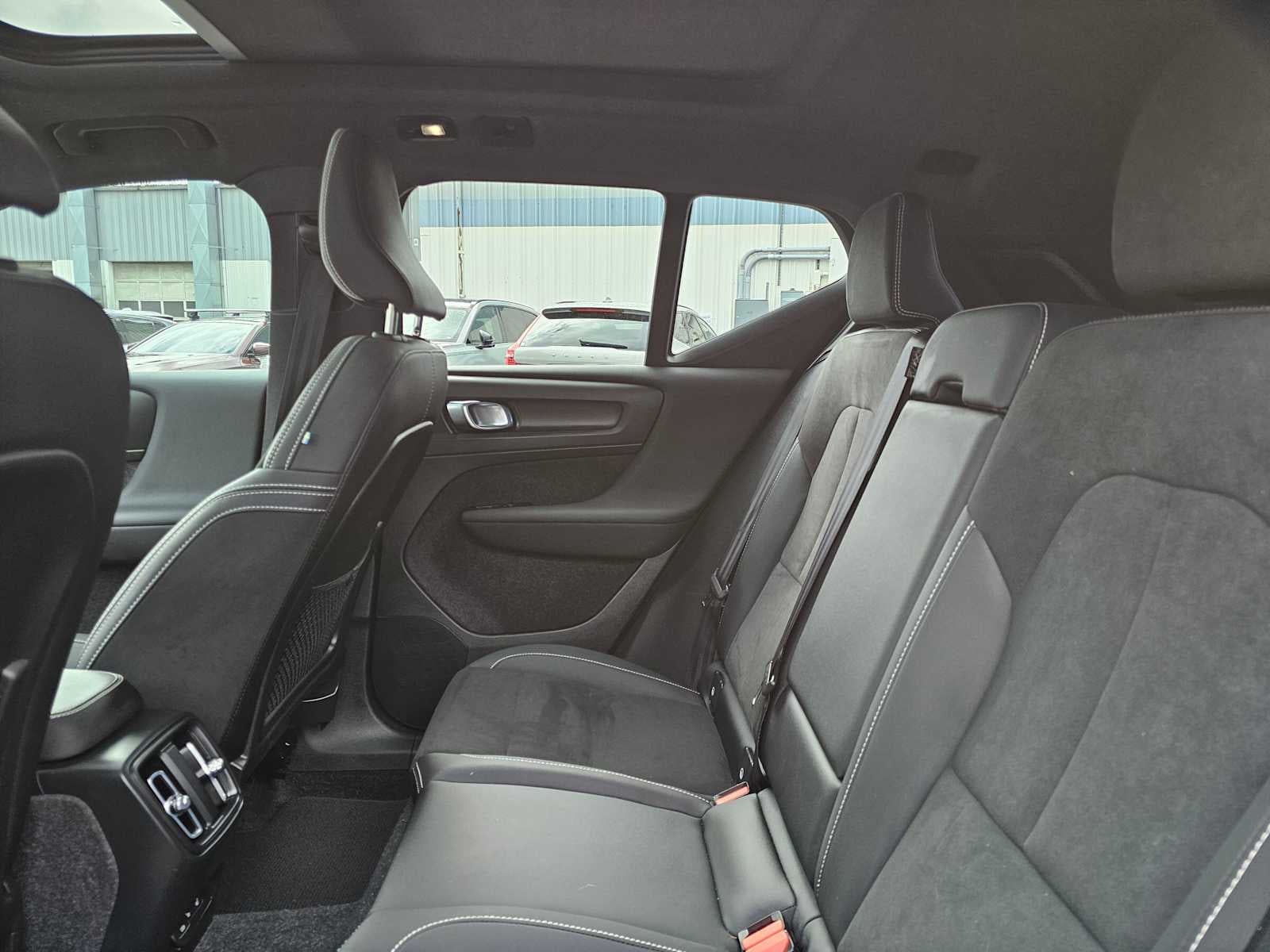 2023 Volvo XC40 Recharge Pure Electric Ultimate