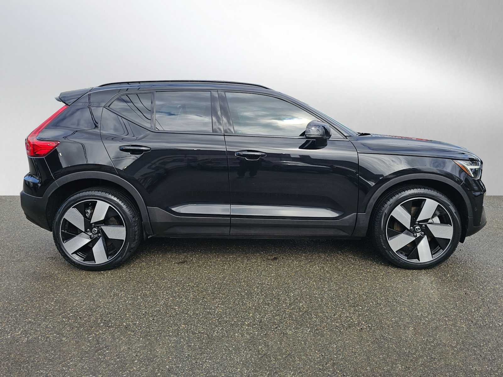2023 Volvo XC40 Recharge Pure Electric Ultimate