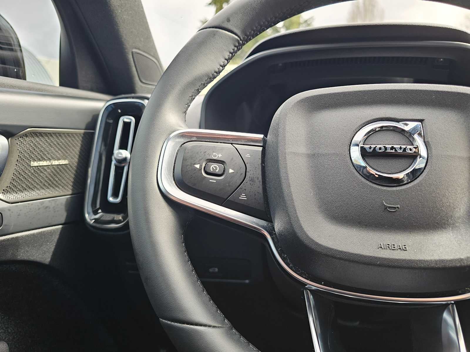 2023 Volvo XC40 Recharge Pure Electric Ultimate