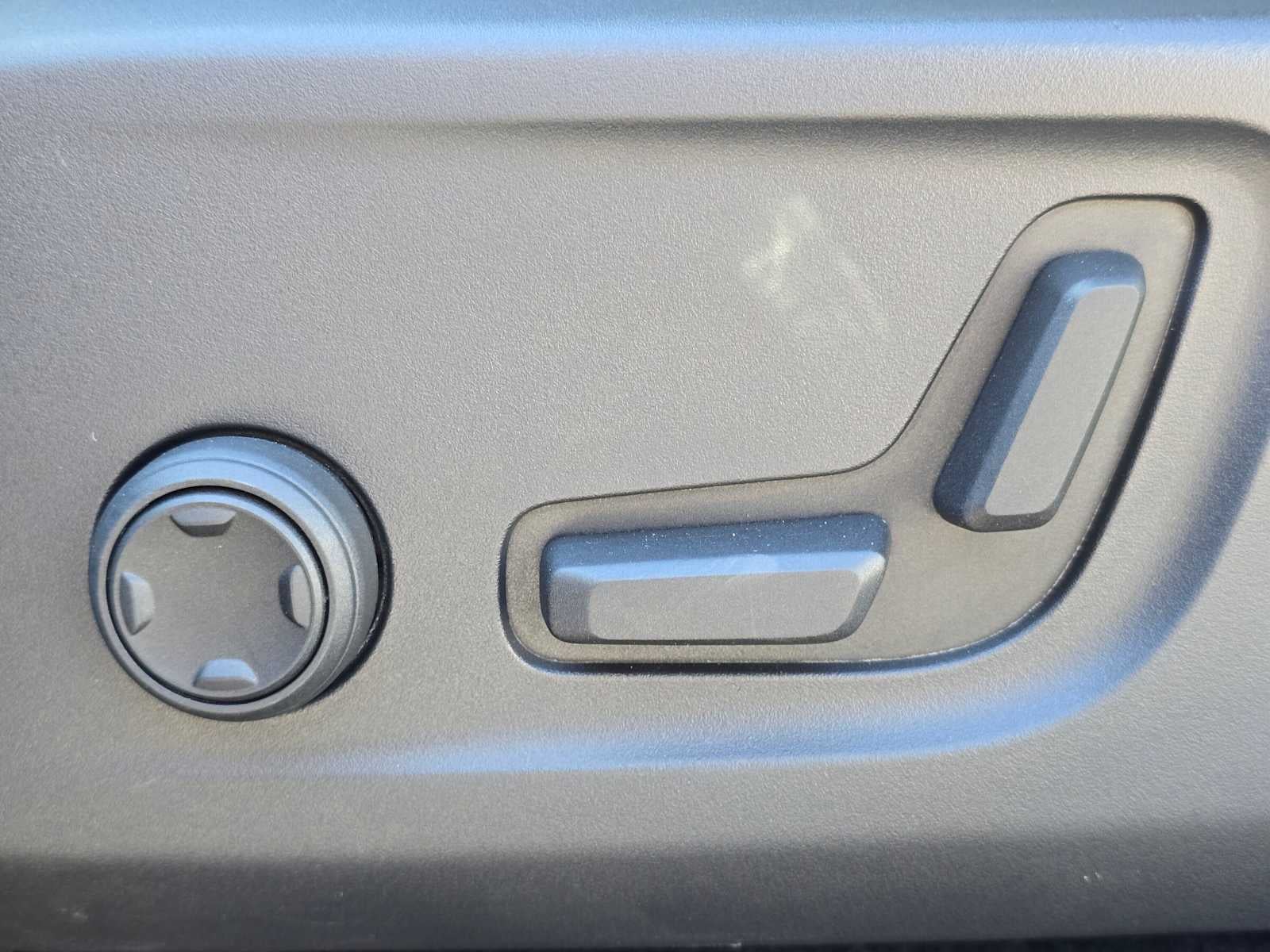 2023 Volvo XC40 Recharge Pure Electric Ultimate