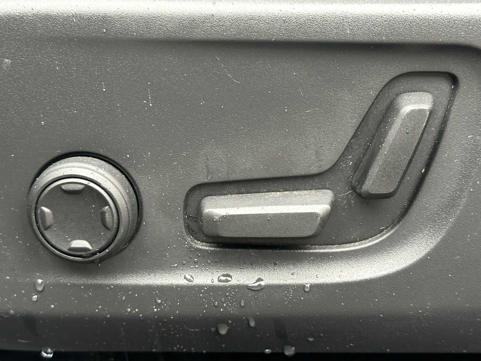 2023 Volvo XC40 Recharge Pure Electric Ultimate