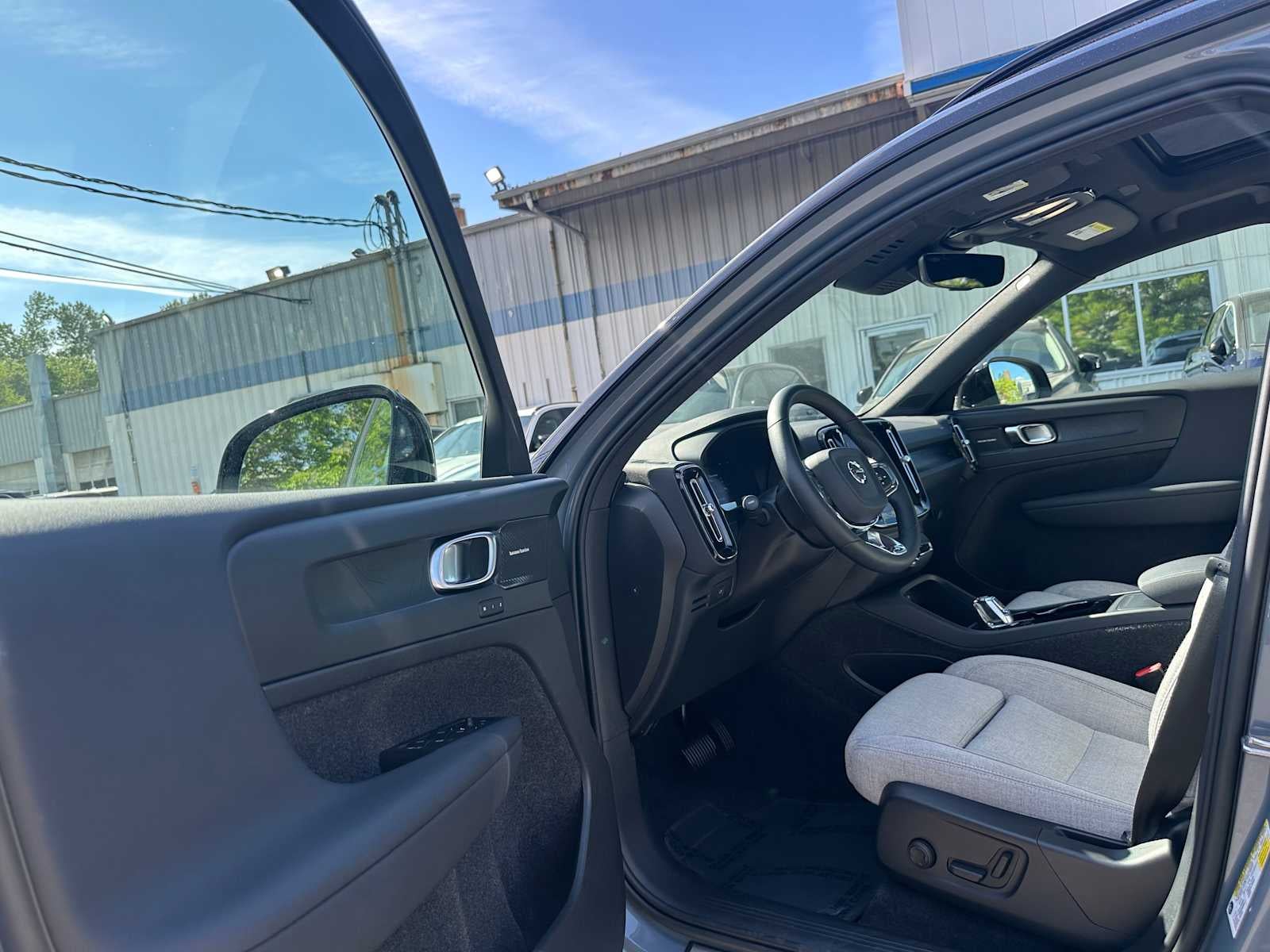 2023 Volvo XC40 Recharge Pure Electric Ultimate