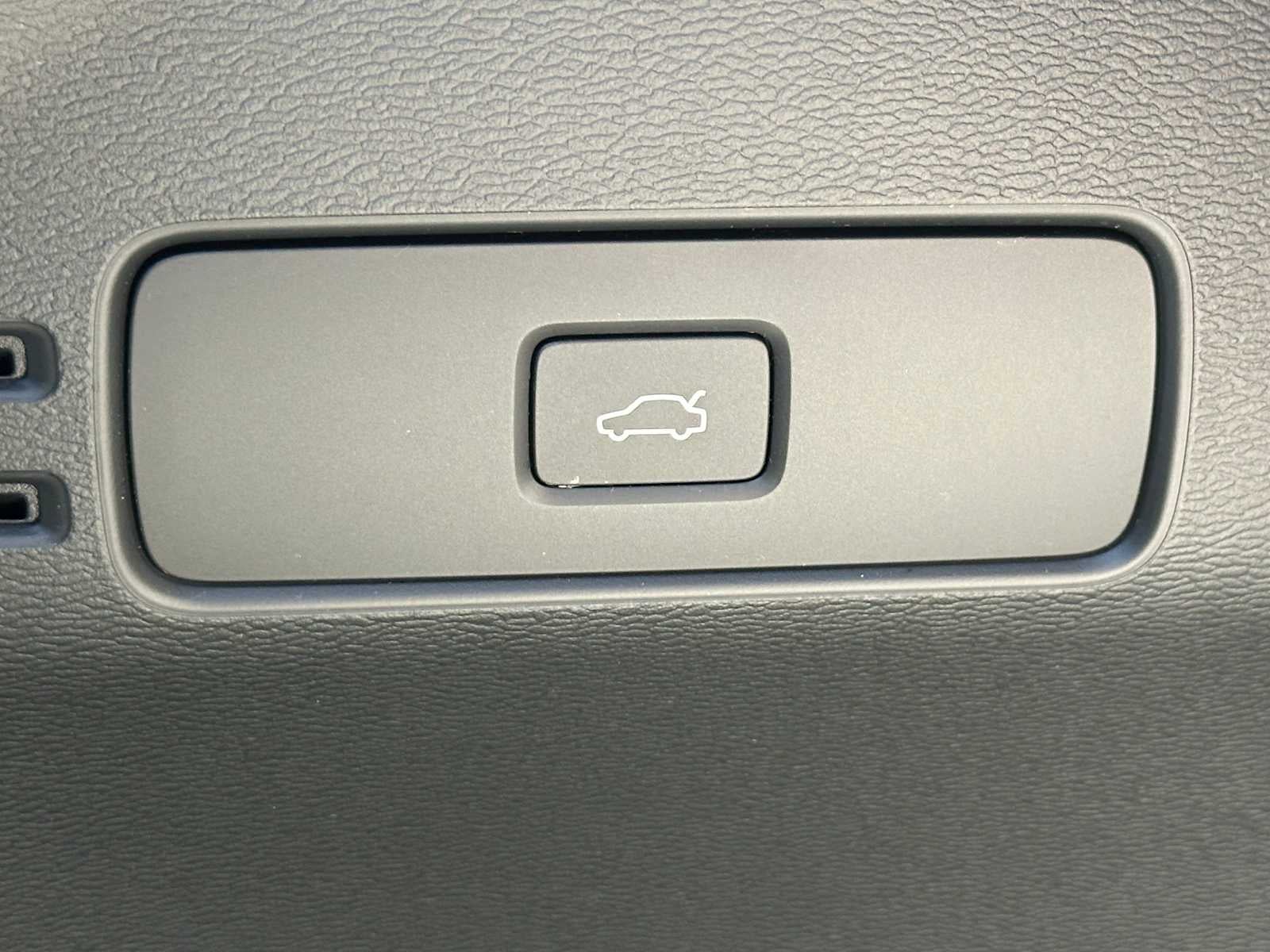 2023 Volvo XC40 Recharge Pure Electric Ultimate