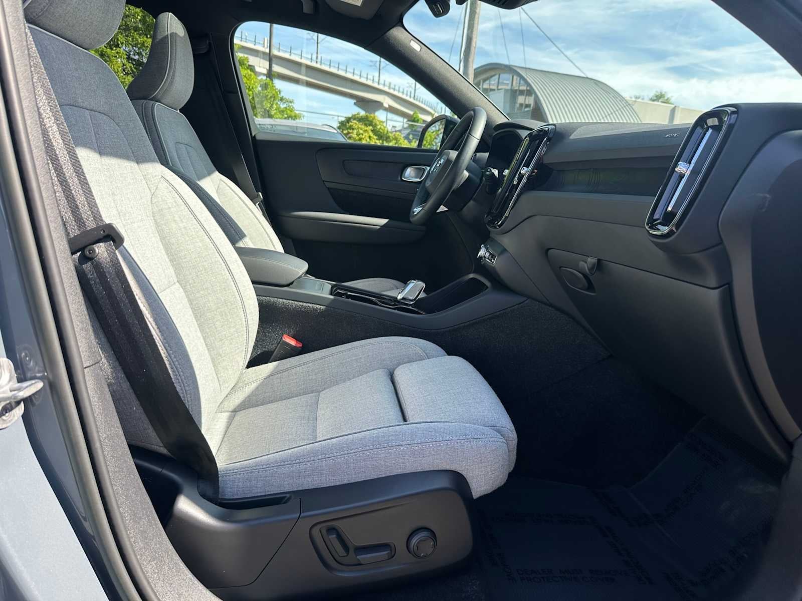2023 Volvo XC40 Recharge Pure Electric Ultimate