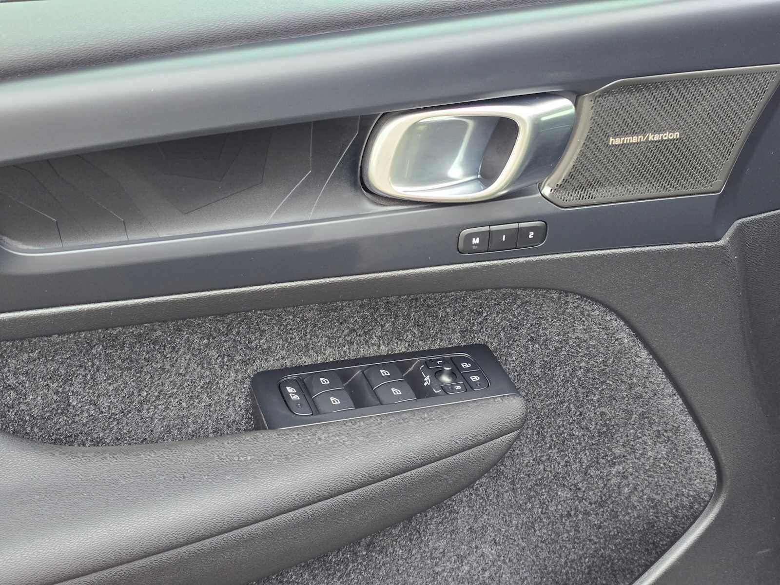 2023 Volvo XC40 Recharge Pure Electric Ultimate