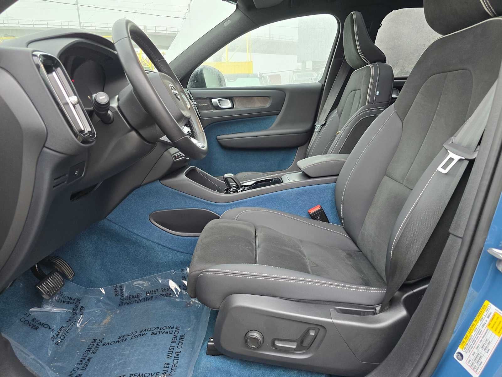 2023 Volvo XC40 Recharge Pure Electric Ultimate